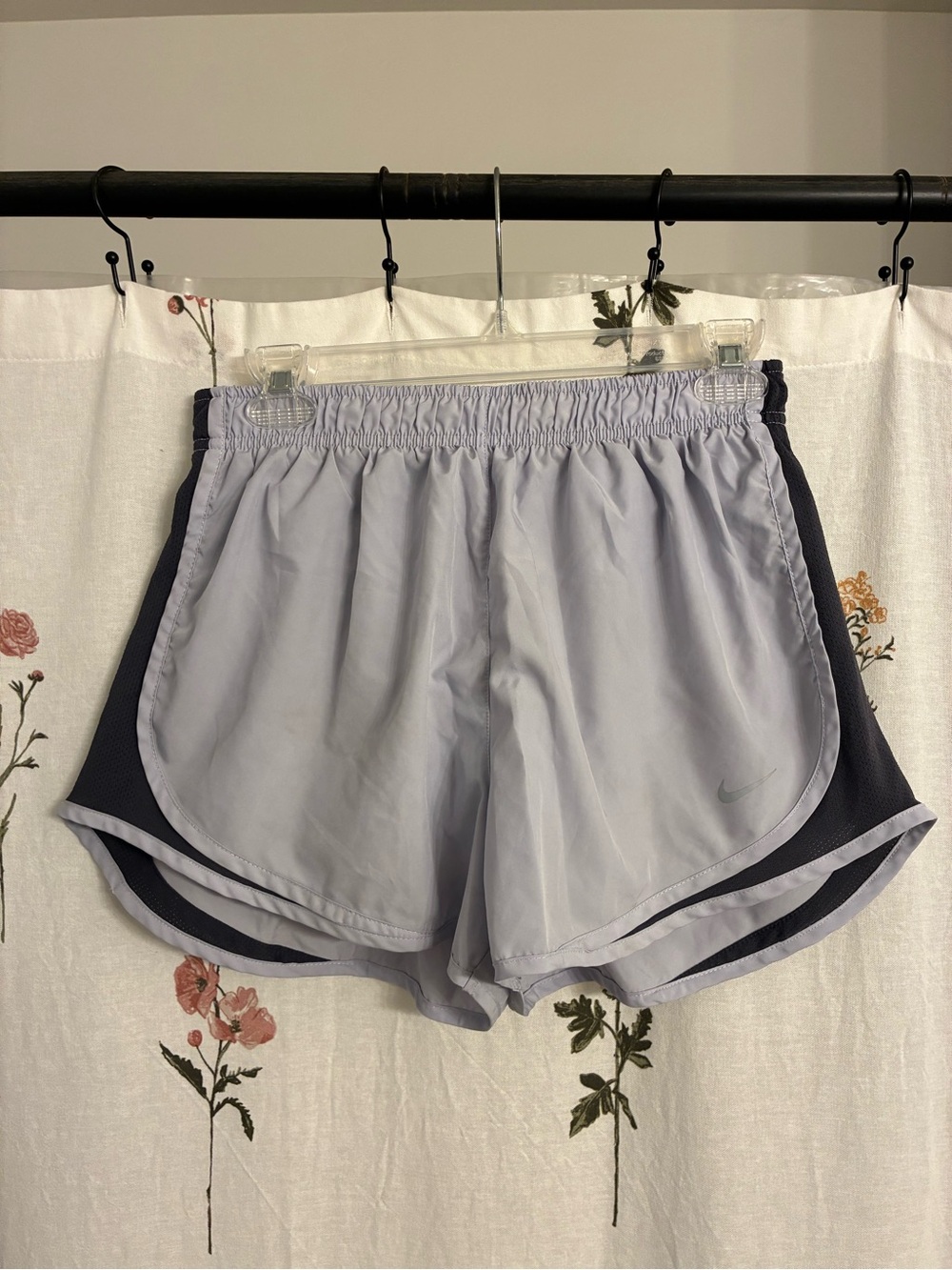 Nike Dri Fit Athletic Shorts Women’s Size Large